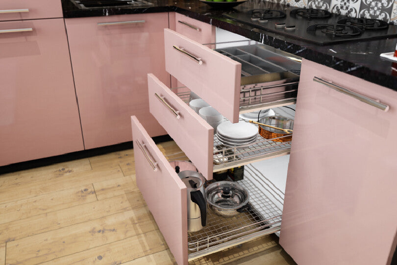 Kutchina Compact L shaped kitchen glossy pink finish