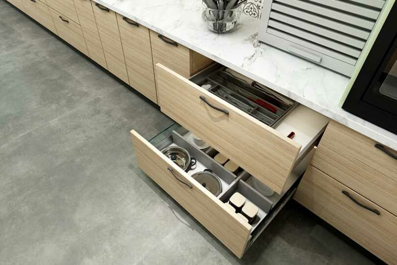 Kutchina Parallel kitchen with Oakwood and fern olive handle less units